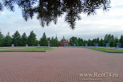 Сквер Алое поле в Челябинске