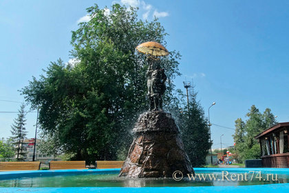 Памятник-фонтан «Дети под дождем» в горсаду им. Пушкина