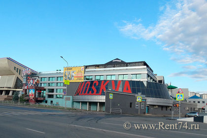 РК Мегаполис - вид с ул. Красная в Челябинске