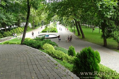Прогулки в Городском саду в Краснодаре