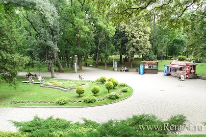 Краснодар: городской сад - вид из беседки