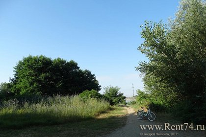 Прогулка на велосипеде по берегу реки Кубань