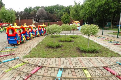 Аттракцион Паровозик в парке 30-летия Победы в Краснодаре