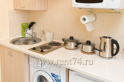Кухонные принадлежности и посуда для готовки пищи