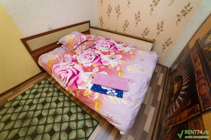 Две односпальных кровати в спальне